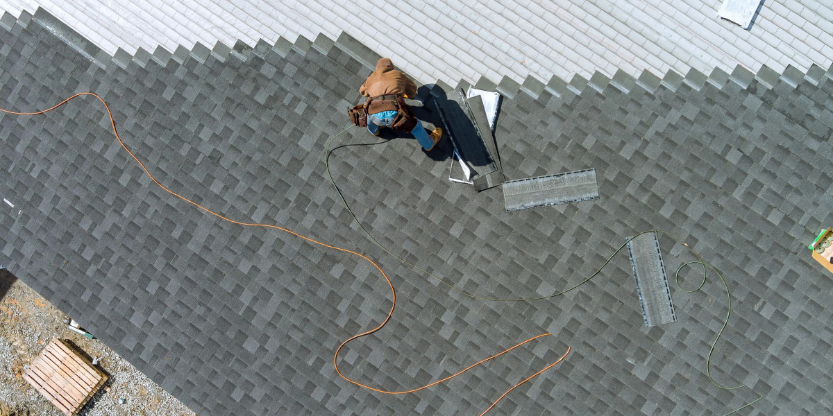 How Ice Dams Can Damage Asphalt Shingle Roofs in Green Bay